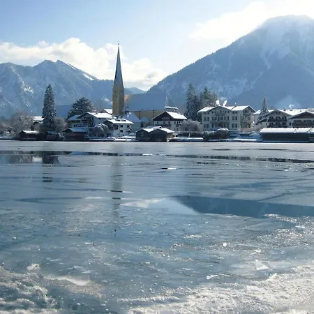 In Bad Wieessesee In The Mountains Daire Bad Wiessee